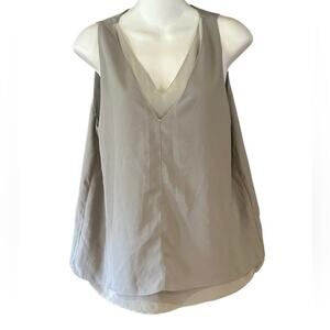 Olivia Grey Womens Size Medium Sleeveless Double Layer Top